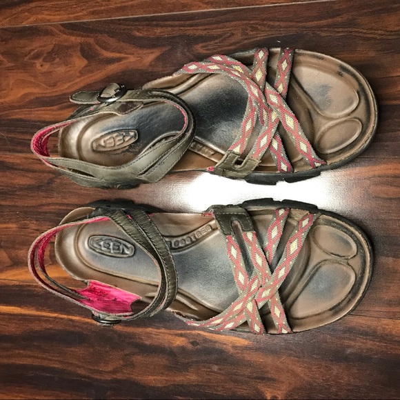 Keen Shoes - Keen W’s Anatomic Footbed Strap Sandals